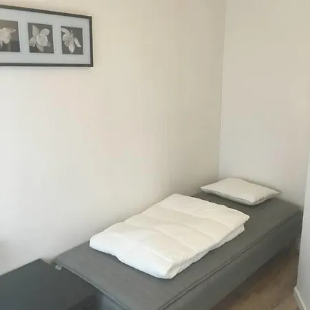 Apartament Budget 103 *