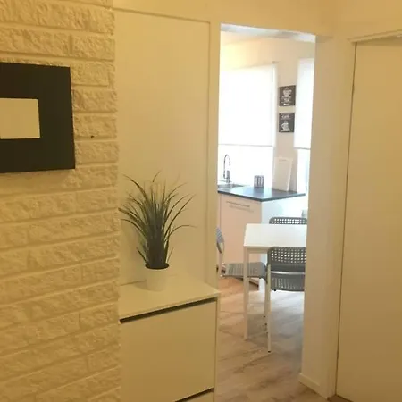 Budget 103 Μπέργκεν